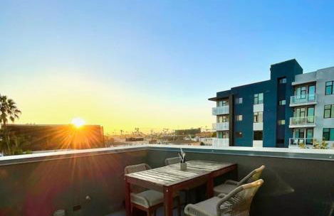 Private Rooftop Retreat with Stunning City Views - Foto 31