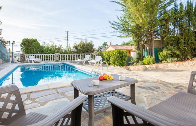 Conchi in Lloret de Mar - Photo 5