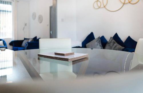 Comfortable 2BR Home 10 Min to Durham Cathedral - Foto 7