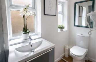 Central Cambridge Fig Tree house - Photo 15