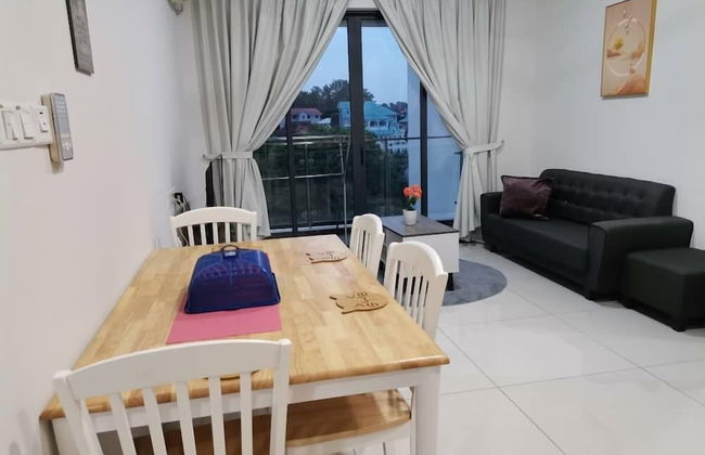 Cityview 2BR Country Garden Danga Bay @ Natol - Photo 6