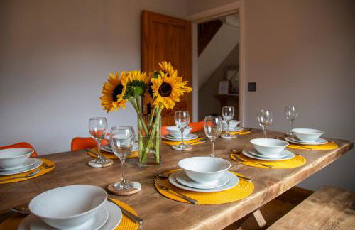 Oak House - sleeps 10 with Bar & Games room - Foto 16