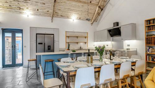 Milkman's Barn - Photo 2