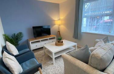 Eremue Court Hideaway Yarmouth IOW - Photo 1