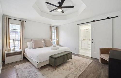 Allen Abode - 4 Bedrm Pool Fire Pit Charm - Photo 17