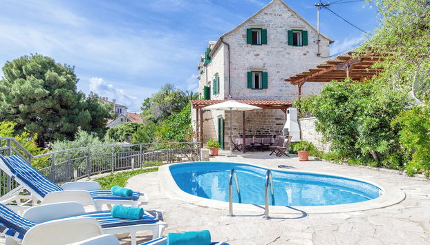 Villa Bonaca Cozy Family & Friends Retreat with Heated Pool - Foto 2, Immagine principale