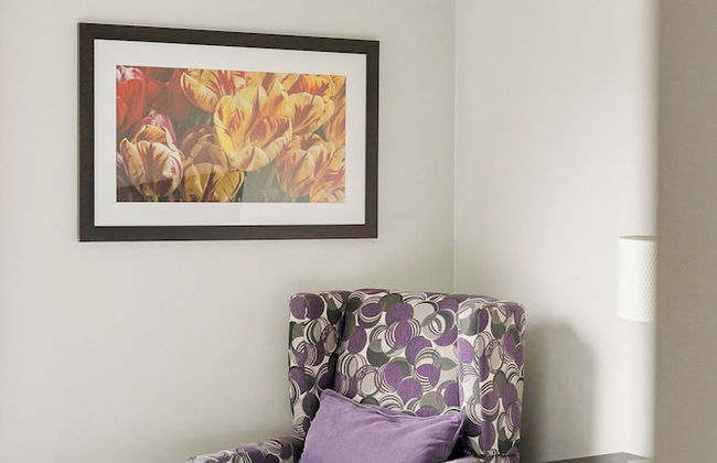 Rooftop Paradise Luxe 2BR Lake Views - Photo 6