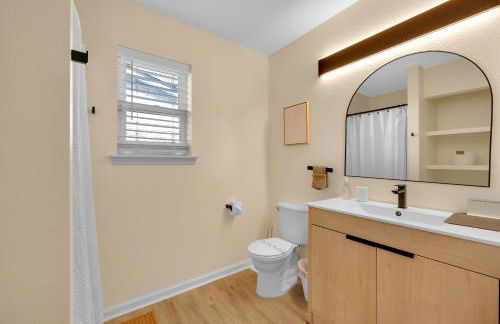 {Hidden Gem} Beach Home Blocks from Ocean +6 Bikes - Foto 15