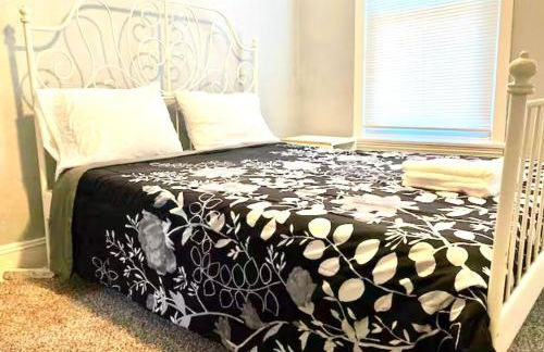 Clover 2900 - Apartment and Rooms with Private Bathroom near Washington Ave South Philly - Foto 17