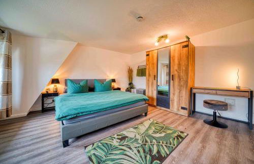 Zuarin Schlossblick - Ganzes Apartment direkt am Schlossgarten von Schwerin mit Dschungel-Feeling - Parkplatz auf Anfrage vorhanden - Foto 1