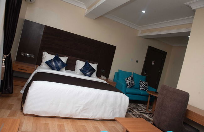 OTK'S APARTMENT - Photo 5