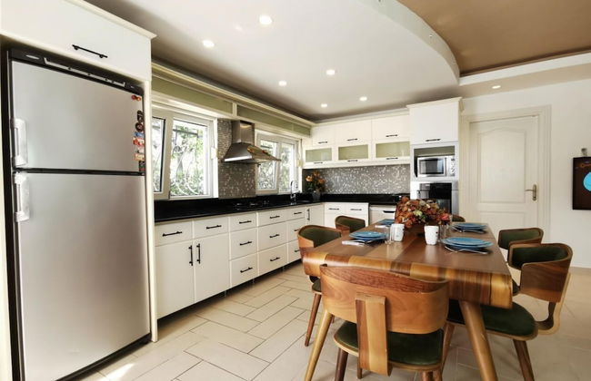 Exceptional Villa With Private Pool in Antalya - Foto 11