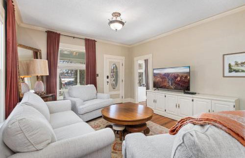 City Park Charm - Vintage Home with Modern Comforts - Foto 1