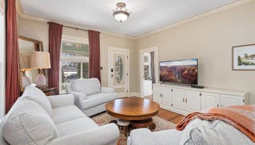 City Park Charm - Vintage Home with Modern Comforts - Foto 1