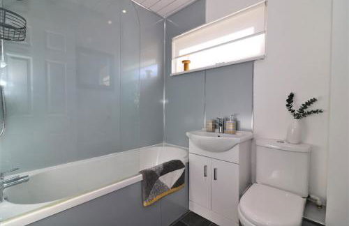 Signature - Honeywell House - Photo 33