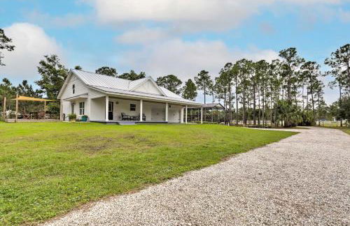 Trendy Palm City Cottage with Porch on 5 Acres! - Foto 23