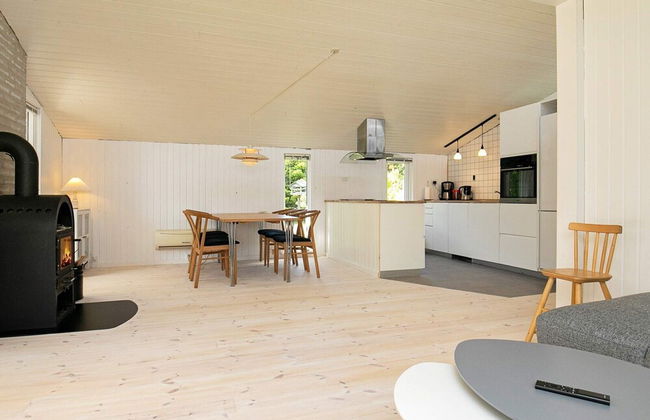 8 Person Holiday Home in Hals - Photo 15