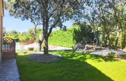 La Triqueta Casa Rural con Piscina y Barbacoa, ideal para familias y grupos - Foto 13