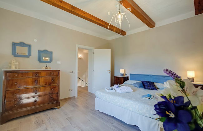 Relaxing Margherita Home Private Garden - Photo 19