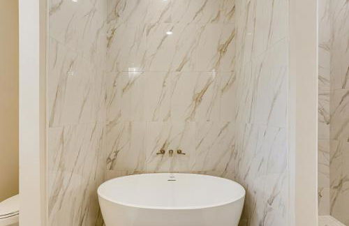 1 Mi to Caesars Superdome Contemporary NOLA Abode - Foto 12