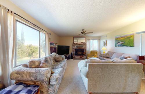 Hilltop Sierra-View Home Ranchito Retreat with Pool - Foto 4