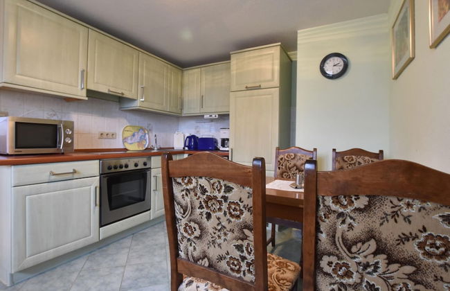 Coastal Retreat in Boltenhagen - Photo 6