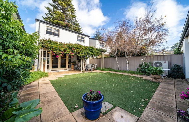 Glenelg Beach Stylish 2 Story Townhouse Sea View - Foto 27