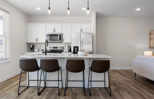 Chic 2BR at The Poplin - Southside Chattanooga - Foto 1