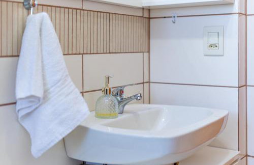 Lagos de Gramado, 2D na Av Borges de Medeiros - Foto 30