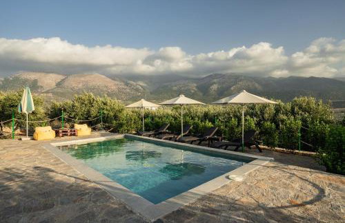 Villa Aktis with Freshwater Pool and Sea View - Photo 8