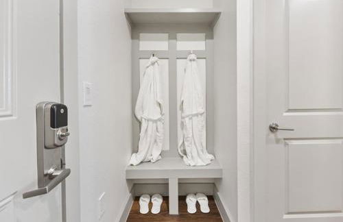 Peaceful Hideaway with Pool, Gym & EV charger - Foto 10