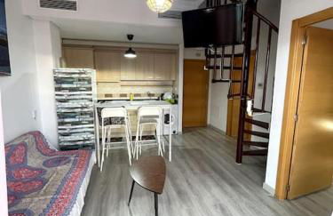 Ático con terraza, piscina y jacuzzi - Foto 28