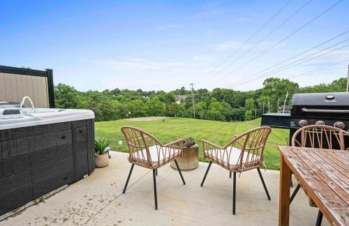 Hot Tub, 3BR for 10, Near Ark, Private Parking - Foto 20