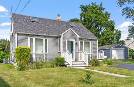 Newport Beach House with Huge Yard - Foto 39