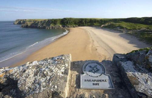 Family-friendly cottage - walk to stunning beach - Foto 39