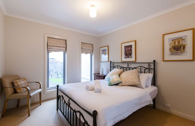 JASMINE, 2BDR Port Melbourne House - Foto 1