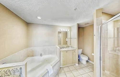 Entire Rental 3-BR Minutes from Disney x8 Hot tub Apartment 2204 - Foto 21