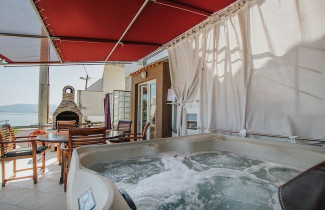 Modern Apartment in Arbanija with Hot Tub - Foto 29