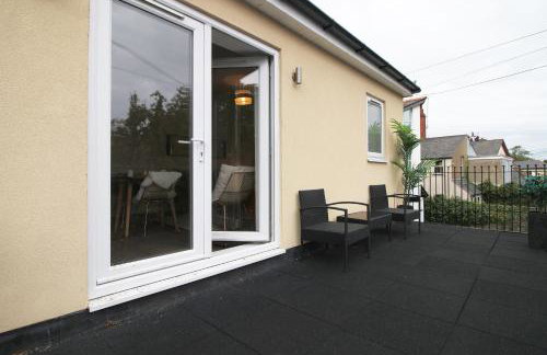 The North - City Centre 3 Bed Flat with Parking and Balcony - Foto 6