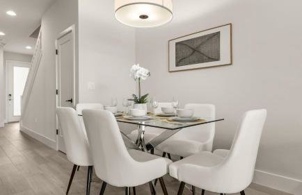 Stunning Townhome with Private Pool & Games Room - Foto 3