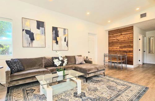 Modern 3BR Home Near Holycross Hospital - Foto 35