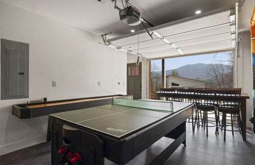 Swannanoa Serenity River Motif, Spa & Game Room - Foto 23