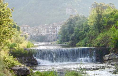 Casa Celestine in Via Orsini Isolabona Liguria Italy Sleeps 5 - Foto 20