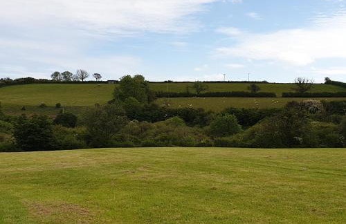 The Den - Modern cabin with wood burning stove - Foto 26