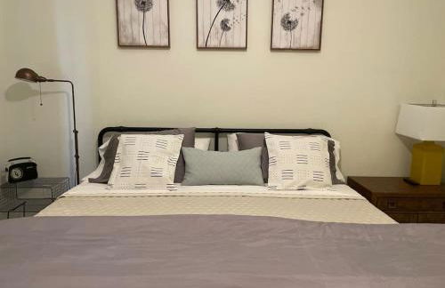 A Perfect Getaway in the Heart of the Action - Photo 5