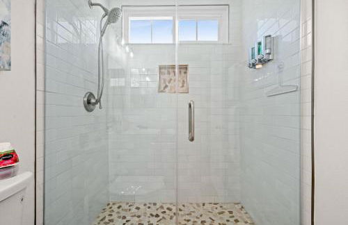 Fun Family Retreat Games, Massage Chair & Yard - Foto 37