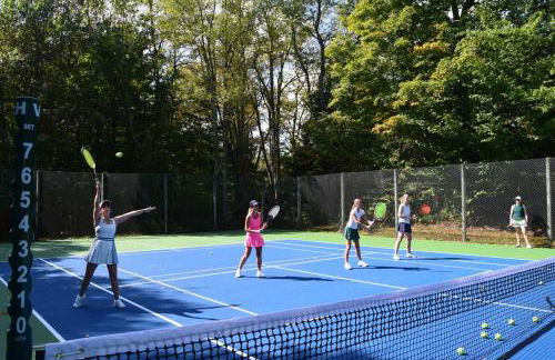 Vermont Retreat with private pool and tennis court - Foto 24