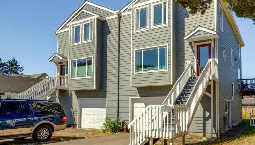 Walk to Shore Home with Deck in Rockaway Beach! - Foto 3