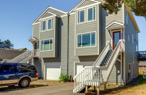 Walk to Shore Home with Deck in Rockaway Beach! - Foto 3