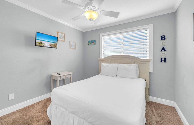 Southbay 33 Short walk to 300ft of Private Beach 3 Bedroom Townhome - Foto 17